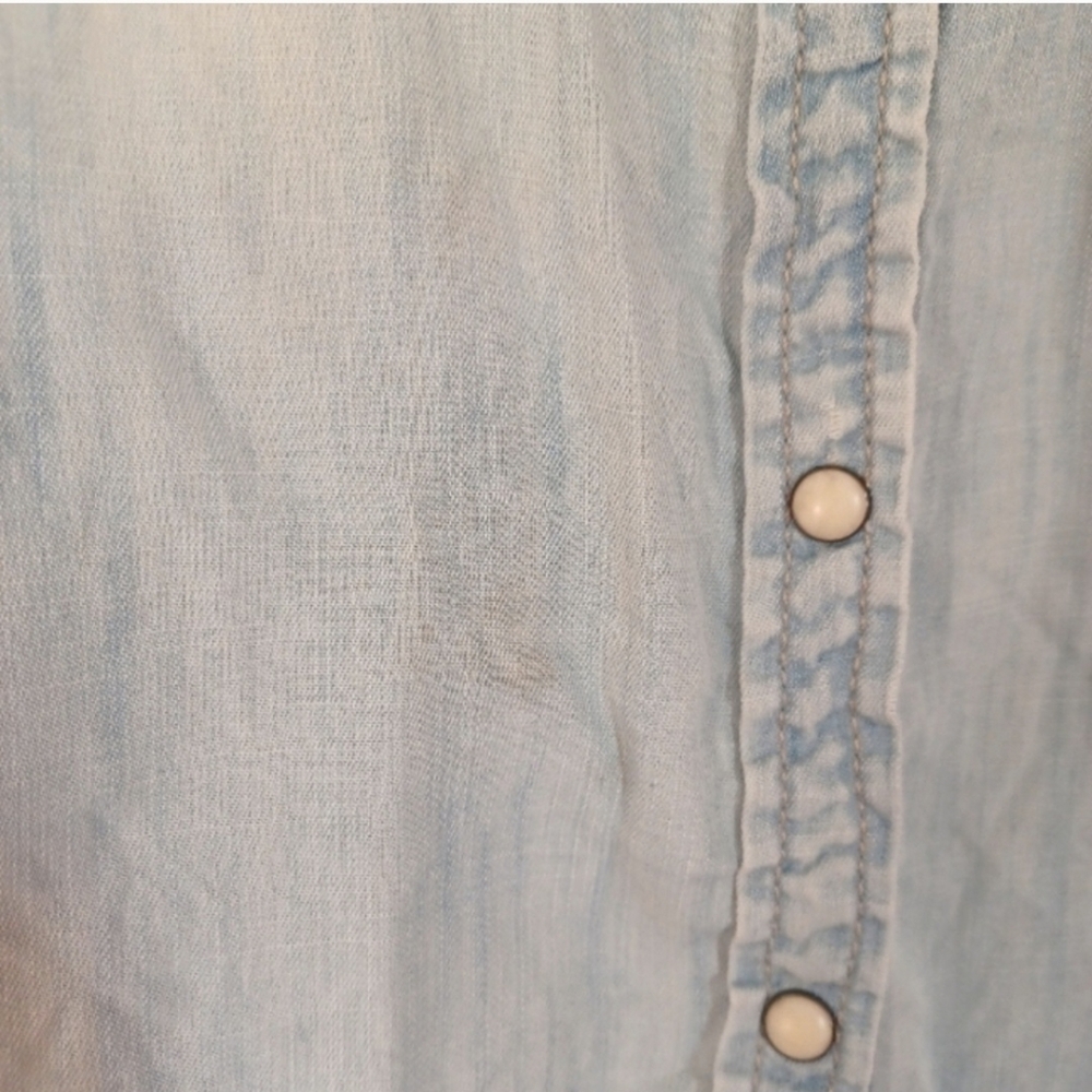 American Eagle Women's Denim Pearl Snap Button Down XS - Picture 3 of 7